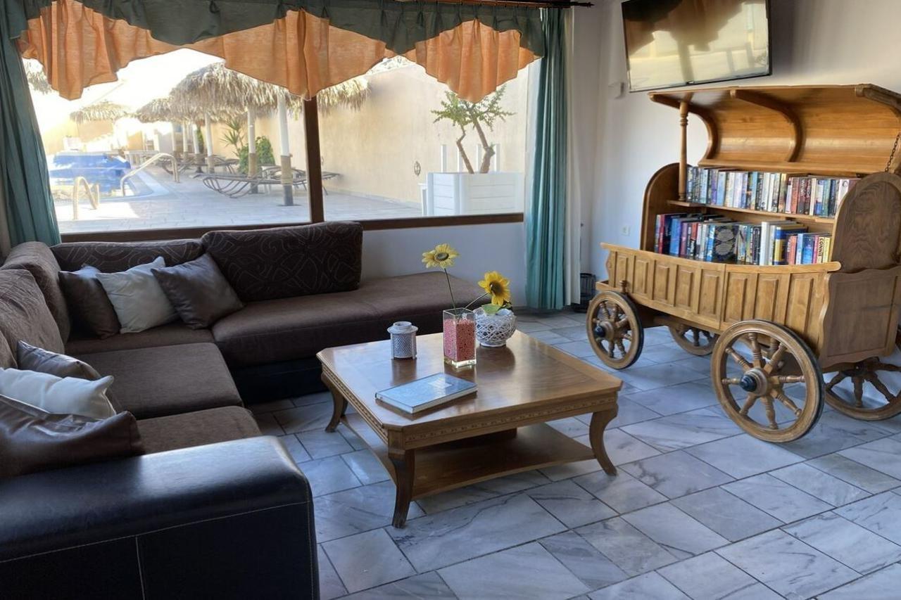 Bay Hotel